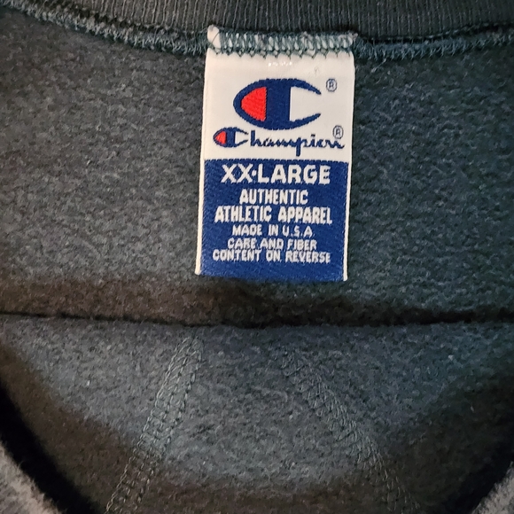 Vintage Champion Men's Navy Crewneck Sweater - Picture 3 of 4